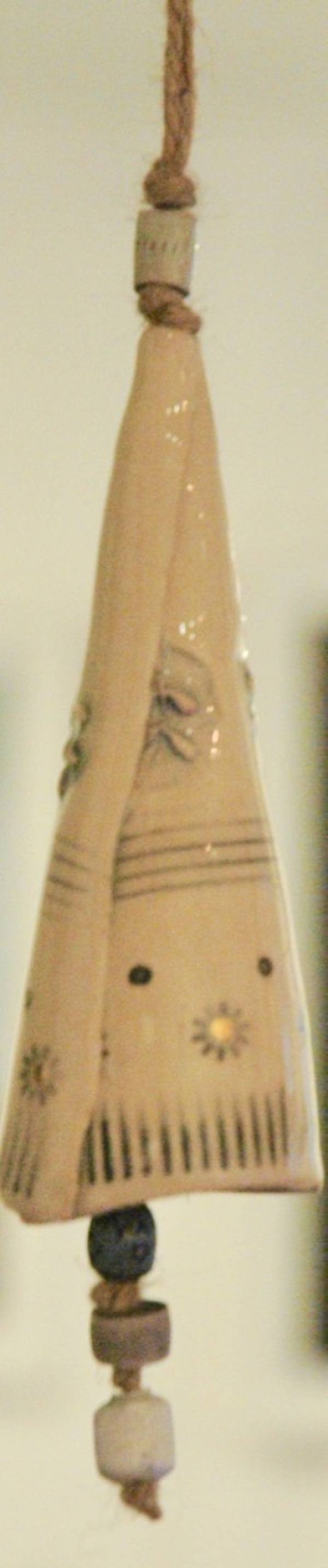 - a Ceramic by Sarah McCormack, measuring 17 x 5 cm (H x W) £16